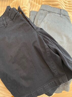 Ag Adriano Goldschmied Men’s Flat Front Shorts in Blue and Gray